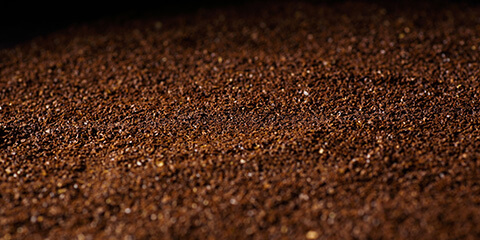 コーヒーかすの乾燥と粉砕