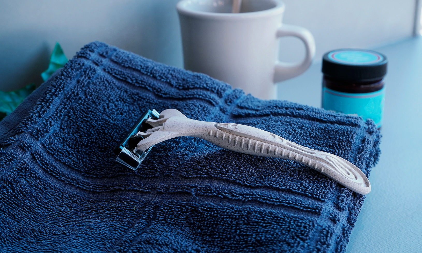 バンブーファイバー配合 5枚刃カミソリ（SUS Bamboo Fiber Razor